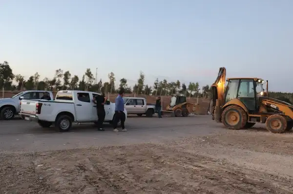   بتوجيهات عطوفة رئيس لجنة بلدية الرصيفة : كوادر بلدية الرصيفة تنفذ حملة موسعة لإزالة مخلفات الأضاحي وتعقيم الموقع  